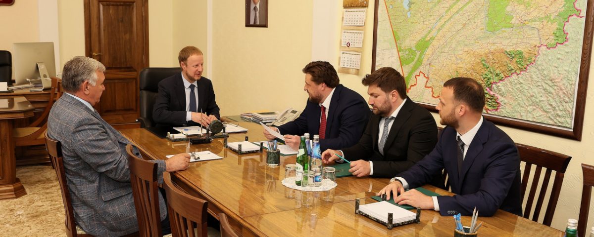 Генеральный директор АО «Росагролизинг» Павел Косов обсудил развитие взаимодействия с Алтайским краем